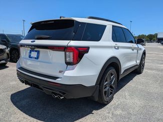 Used 2025 Ford Explorer ST AWD/4WD video 4