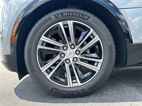 New 2025 Cadillac Lyriq Luxury image 11