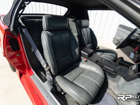 Used 1991 Chevrolet Camaro Z28 RWD image 89