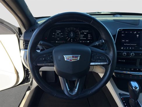 Used 2022 Cadillac CT4 Premium Luxury image 6