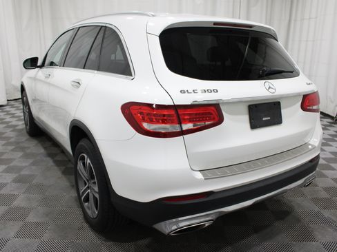 Used 2019 Mercedes-Benz GLC 300 4MATIC image 33