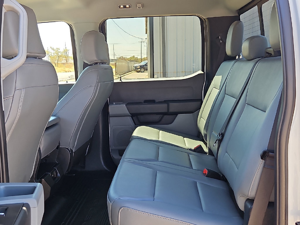 Used 2025 Ford F250 XL w/ XL Off-Road Package AWD/4WD image 16
