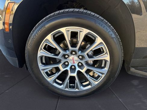Used 2025 GMC Yukon Denali image 14