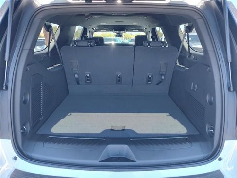 New 2026 Chevrolet Suburban LS RWD image 8