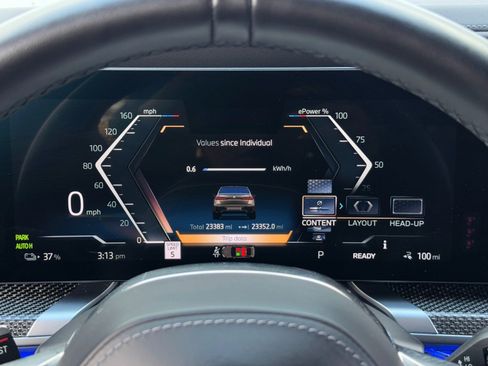 Used 2023 BMW i7 xDrive60 image 22