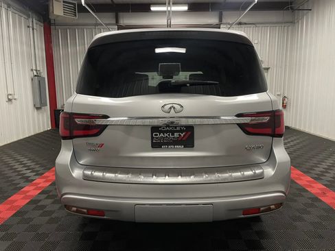 Used 2020 INFINITI QX80 Luxe w/ 22" Wheel Package image 3