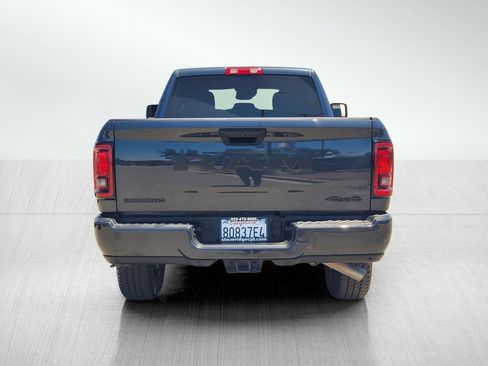 Used 2025 RAM 2500 Big Horn AWD/4WD image 5