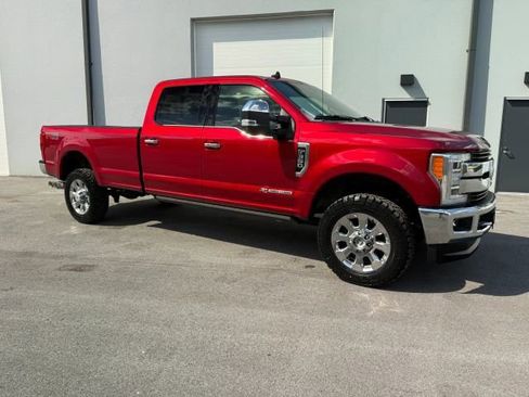 Used 2019 Ford F350 King Ranch w/ King Ranch Ultimate Package AWD/4WD image 11