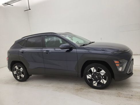 Used 2025 Hyundai Kona SEL image 1