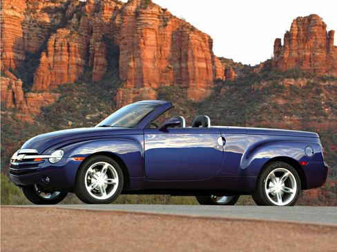Used 2006 Chevrolet SSR w/ Preferred Equipment Group RWD image 1