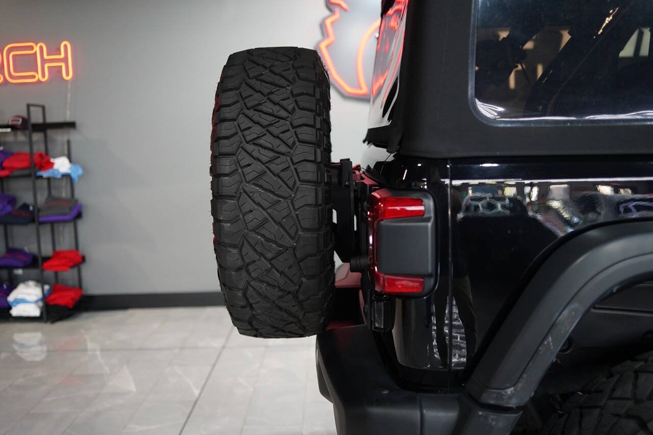 Used 2018 Jeep Wrangler Unlimited Rubicon AWD/4WD image 58