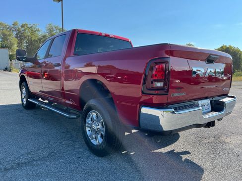 Used 2026 RAM 2500 Big Horn AWD/4WD image 5