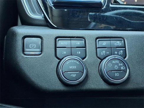 Certified 2024 Chevrolet Silverado 1500 High Country w/ High Country Premium Package image 13