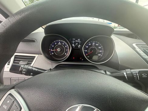 Used 2012 Hyundai Elantra GLS w/ Preferred Pkg 3 FWD image 16