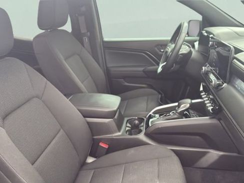 Certified 2024 Chevrolet Colorado LT w/ LT Convenience Package image 21