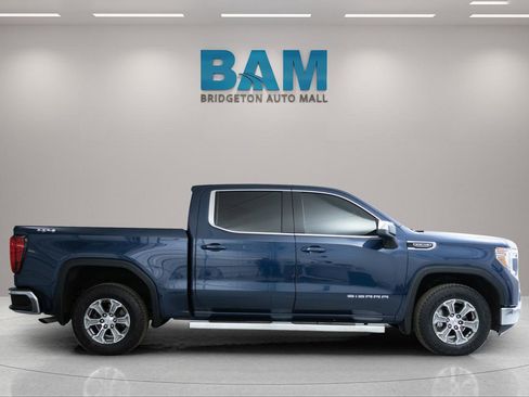 Used 2020 GMC Sierra 1500 SLE w/ SLE Value Package AWD/4WD image 8