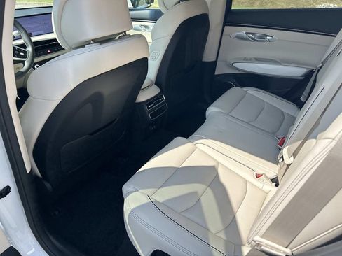 New 2027 Genesis GV70 2.5T Advanced AWD/4WD image 20