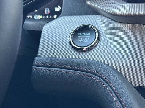 Used 2025 Ford Explorer Active image 24