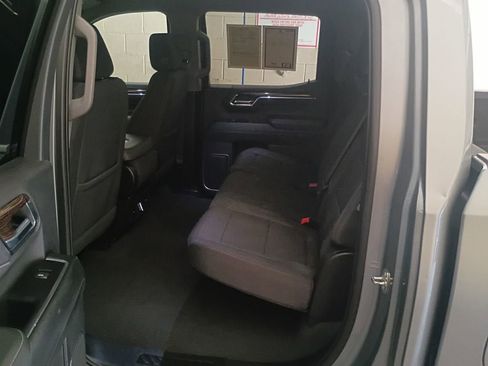 Used 2024 GMC Sierra 1500 SLE image 26