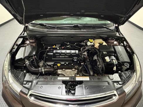 Used 2015 Chevrolet Cruze LT w/ Enhanced Safety Package FWD image 16