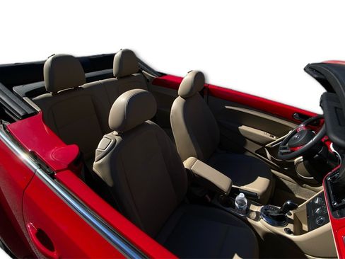 Used 2013 Volkswagen Beetle 2.5 image 12