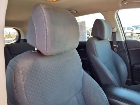 Used 2017 Kia Sorento LX image 16