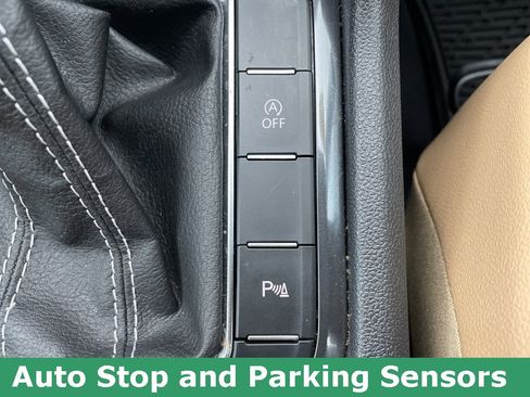 Used 2022 Volkswagen Tiguan SE R-Line image 39