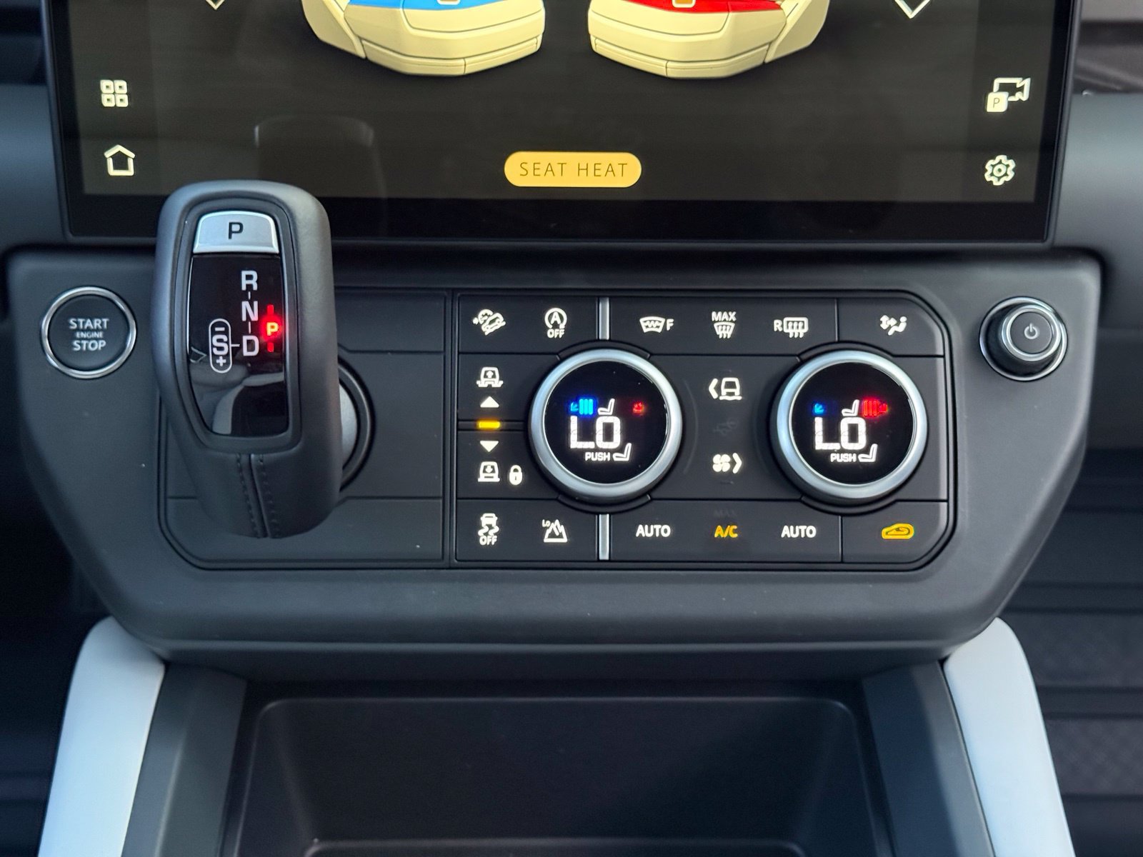 New 2026 Land Rover Defender 110 X-Dynamic SE AWD/4WD image 24