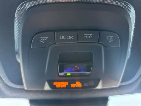 Used 2026 Toyota Corolla SE FWD image 8