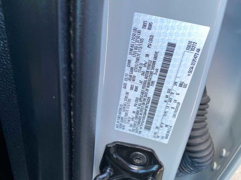 Used 2017 Ford F150 Raptor w/ Equipment Group 802A Luxury image 28