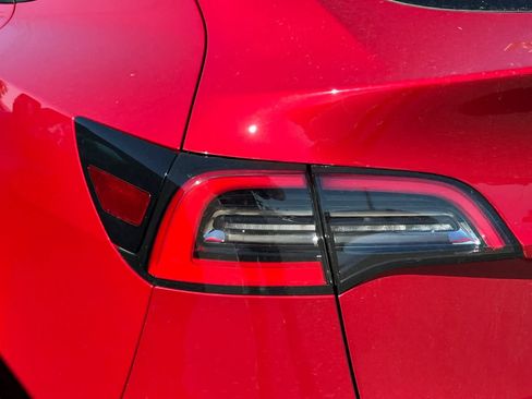 Used 2020 Tesla Model Y Long Range AWD/4WD image 20