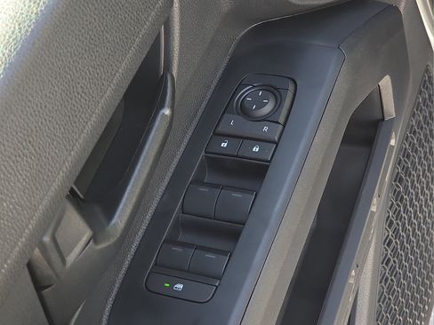 Used 2026 Toyota Tacoma SR5 AWD/4WD image 17