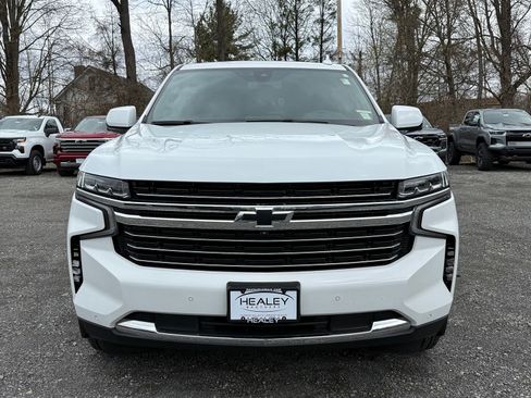 Certified 2022 Chevrolet Tahoe LT w/ Luxury Package AWD/4WD image 2