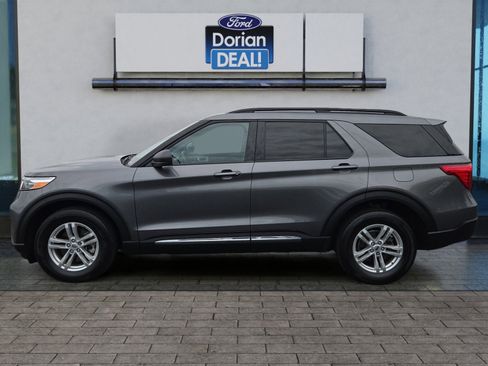 Certified 2023 Ford Explorer XLT w/ Equipment Group 202A AWD/4WD image 6