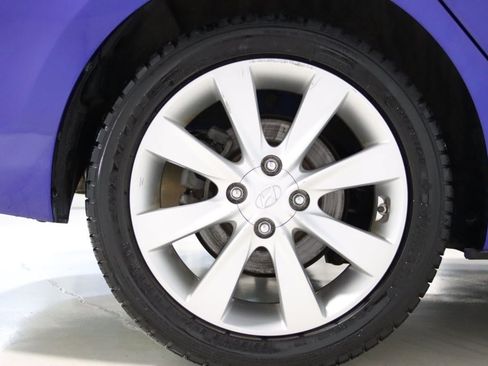 Used 2013 Hyundai Accent GLS w/ Premium Pkg FWD image 73