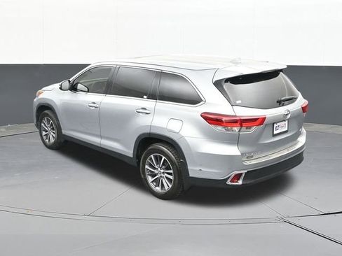 Used 2019 Toyota Highlander XLE FWD image 63