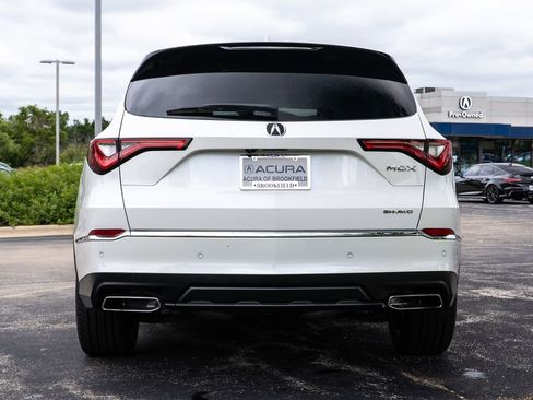 Certified 2023 Acura MDX SH-AWD w/ Technology Package image 8