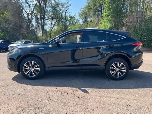 Used 2021 Toyota Venza LE AWD/4WD image 2