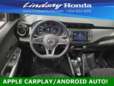 Used 2020 Nissan Kicks SV image 11