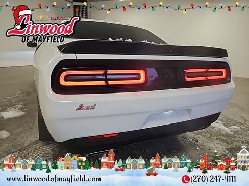 Used 2023 Dodge Challenger R/T w/ Plus Package image 4