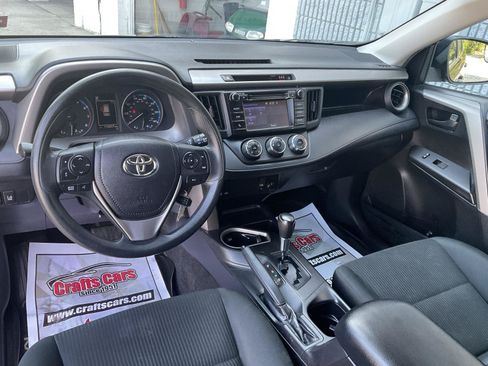 Used 2018 Toyota RAV4 LE w/ All Weather Liner Package AWD/4WD image 12