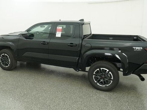 New 2025 Toyota Tacoma TRD Sport image 37