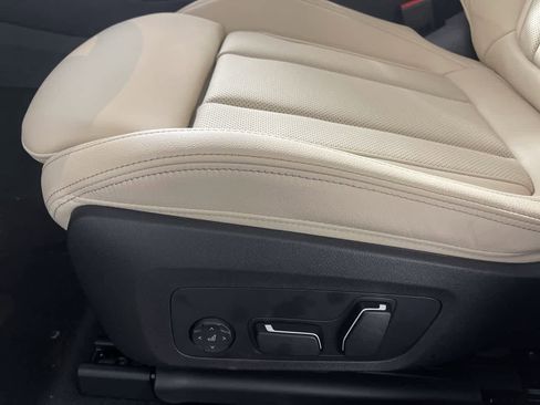 Used 2024 BMW X3 xDrive30i w/ Convenience Package AWD/4WD image 12