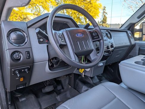Used 2012 Ford F250 XL w/ PWR Equipment Group AWD/4WD image 13