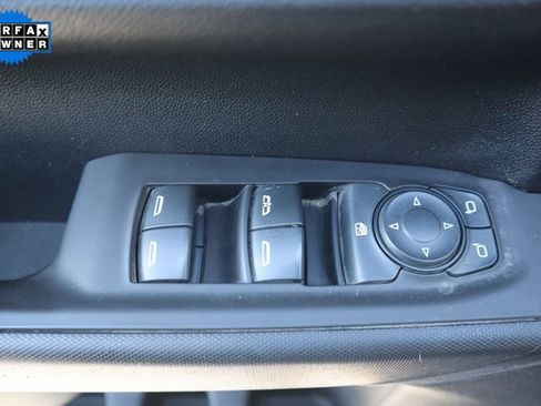 Used 2020 Chevrolet Silverado 1500 Custom w/ Custom Value Package image 6