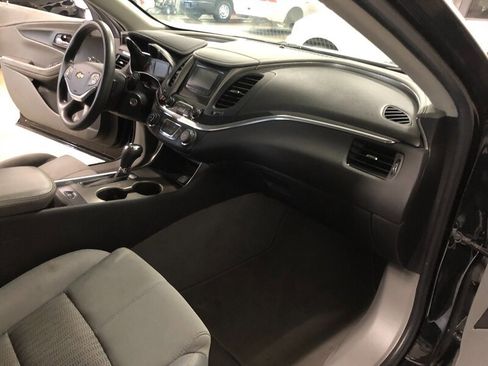 Used 2017 Chevrolet Impala LS image 18