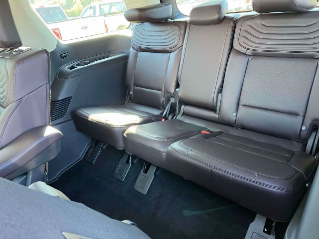 New 2027 Ford Expedition Platinum w/ Platinum Ultimate Package AWD/4WD image 17