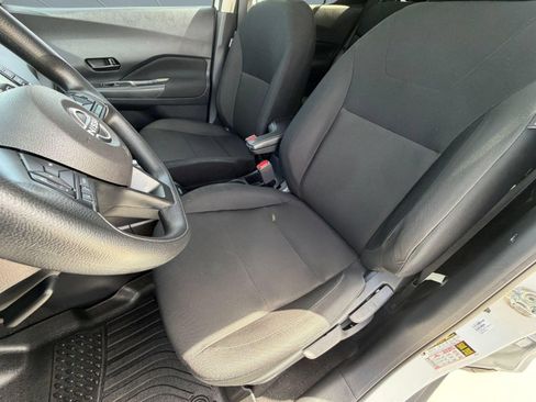 Used 2024 Nissan Kicks S FWD image 5