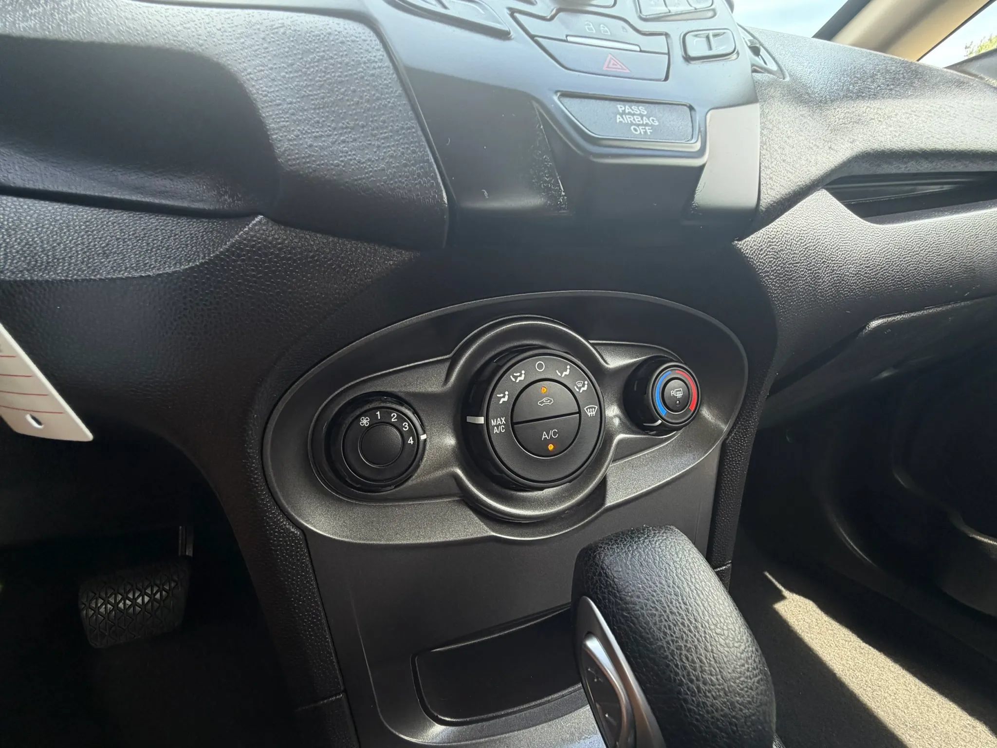 Used 2017 Ford Fiesta S FWD image 21