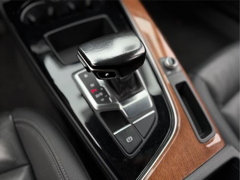 Used 2022 Audi A4 2.0T Premium w/ Convenience Package image 13